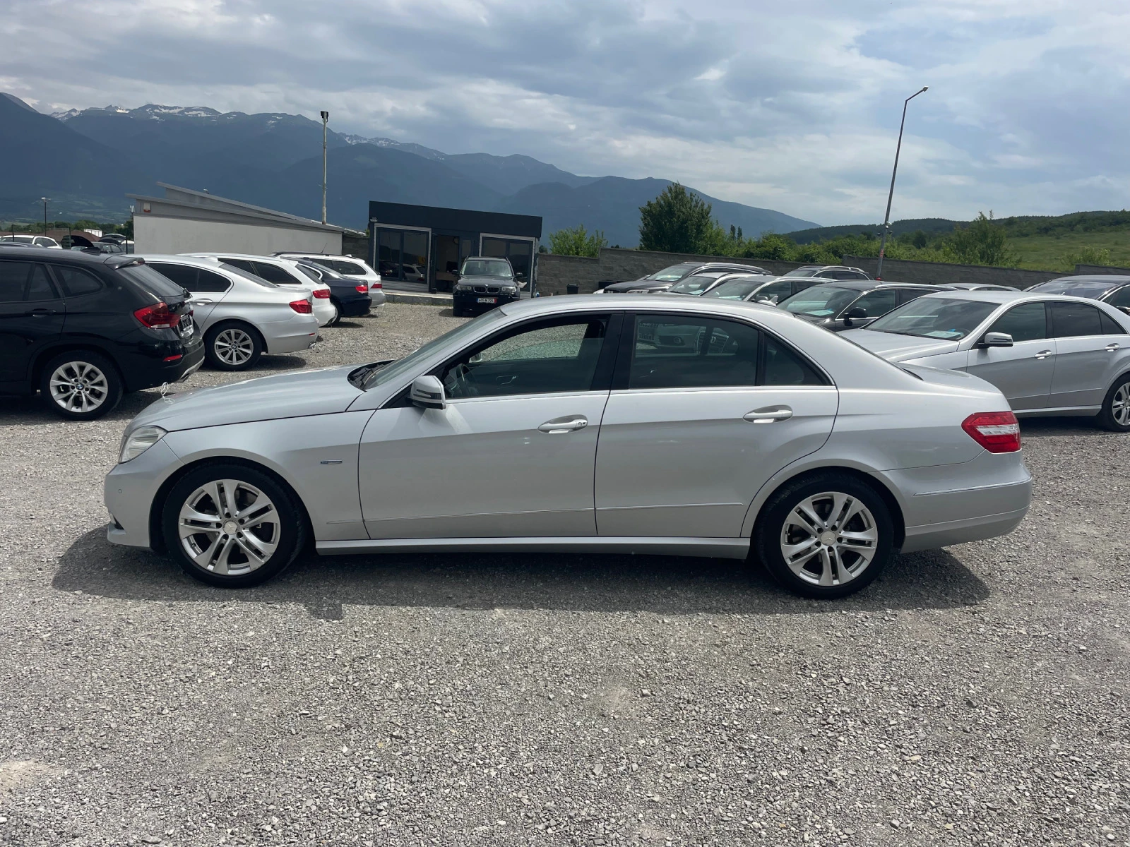 Mercedes-Benz E 350 CDI AVANTGARDE 7G-TRONIC 4MATIC NAVI - изображение 4