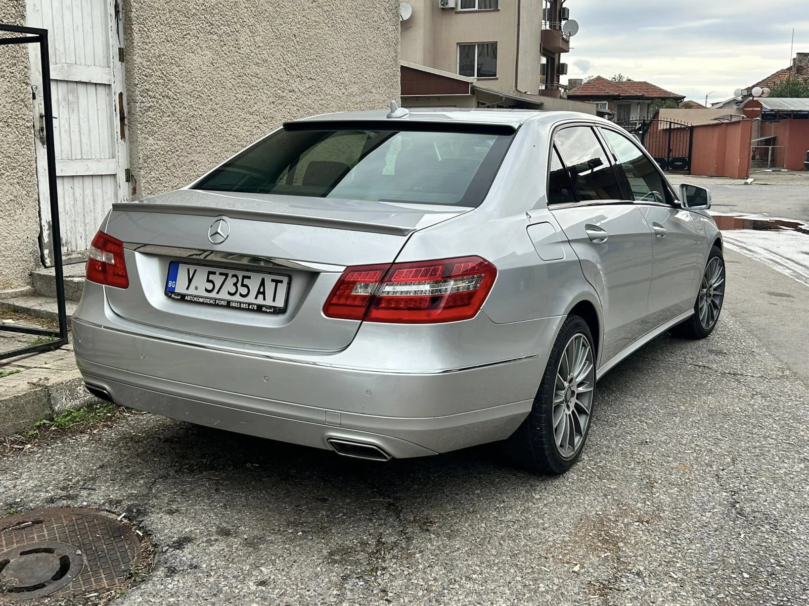 Mercedes-Benz E 220 CDI - изображение 3