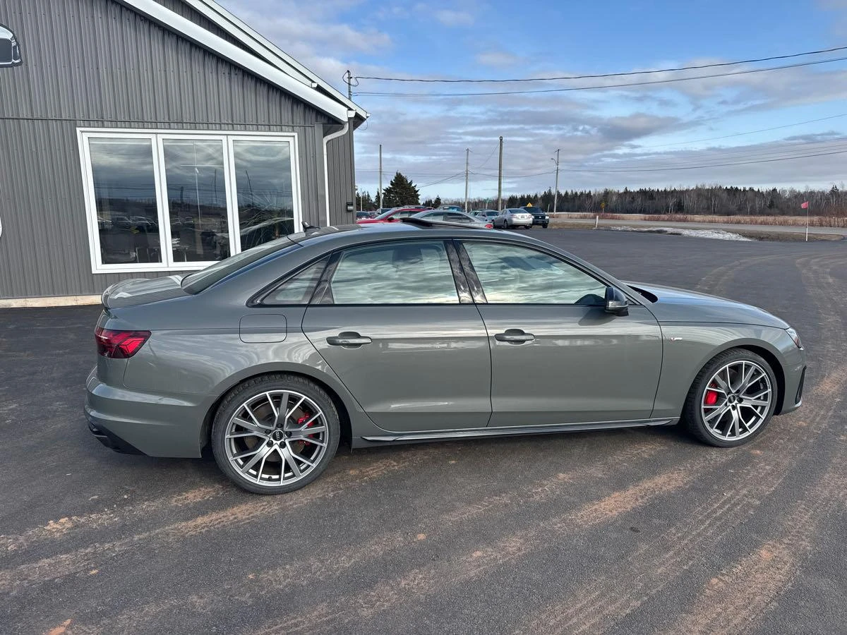 Audi A4 CARFAX * * АВТО КРЕДИТ - изображение 3