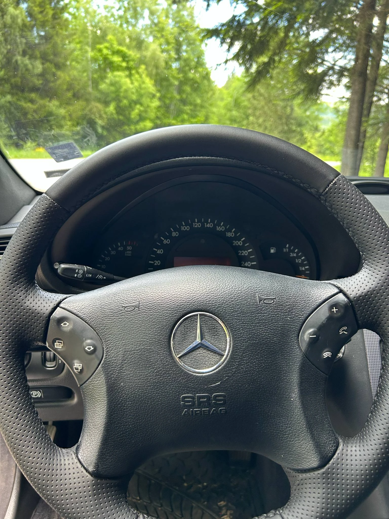 Mercedes-Benz C 220 Лек автомобил - изображение 10