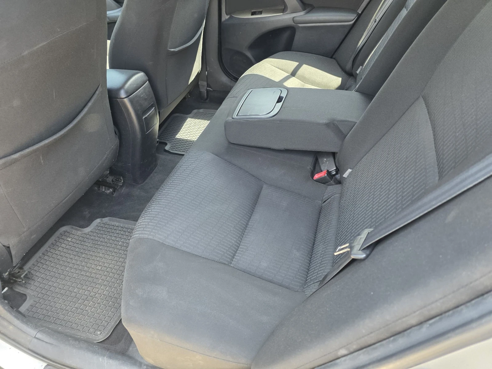 Toyota Avensis 1.8 VVTI - изображение 9