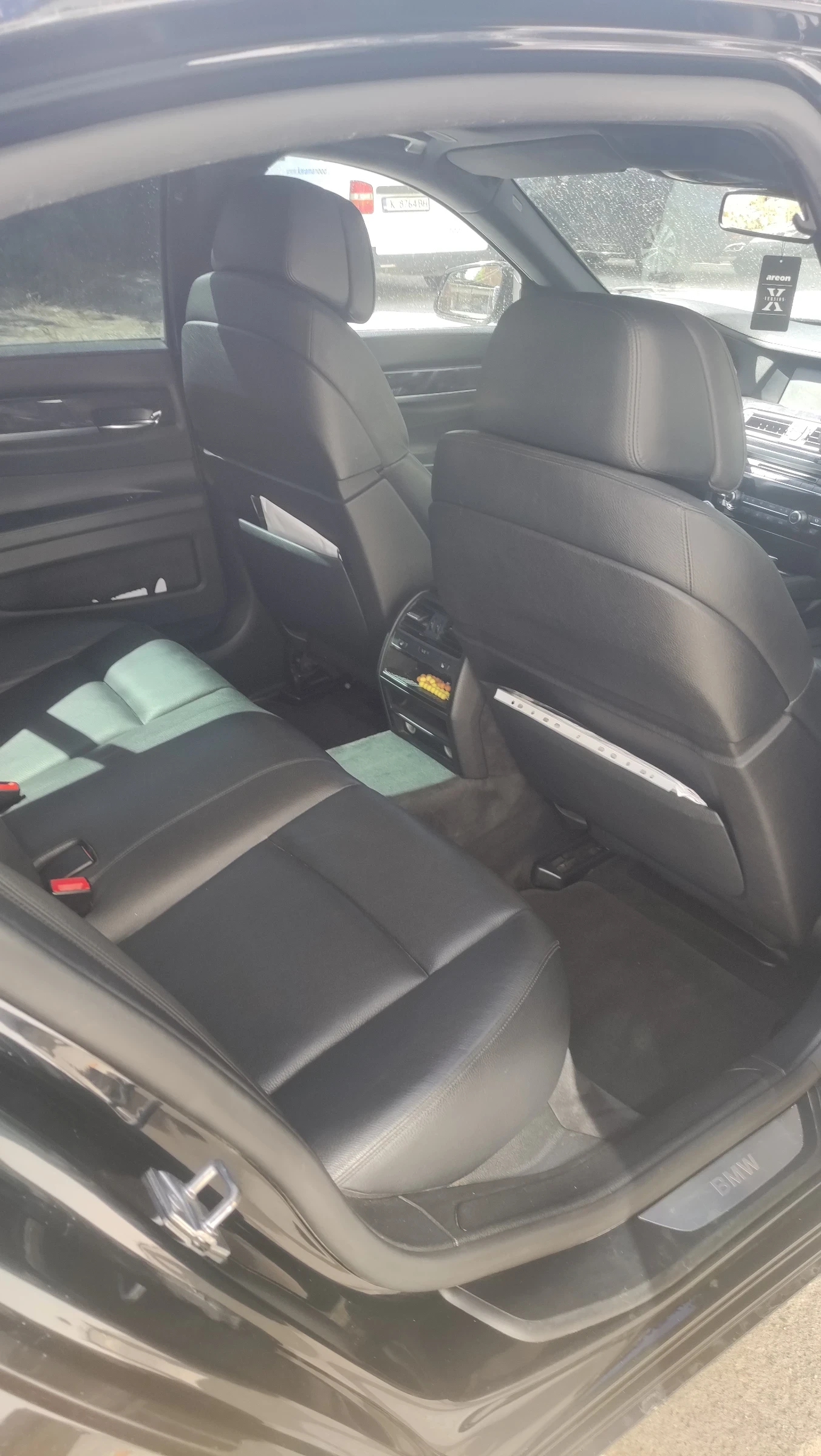 BMW 730 Седан  - изображение 9