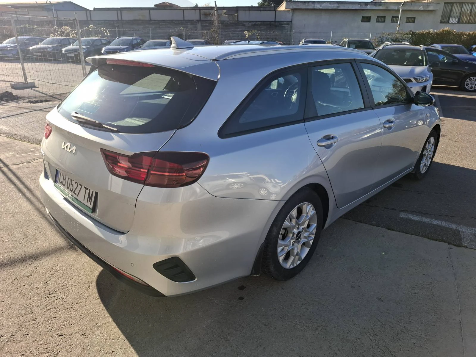 Kia Ceed 1.5 T-gdi  SW Comfort Гаранция - изображение 4