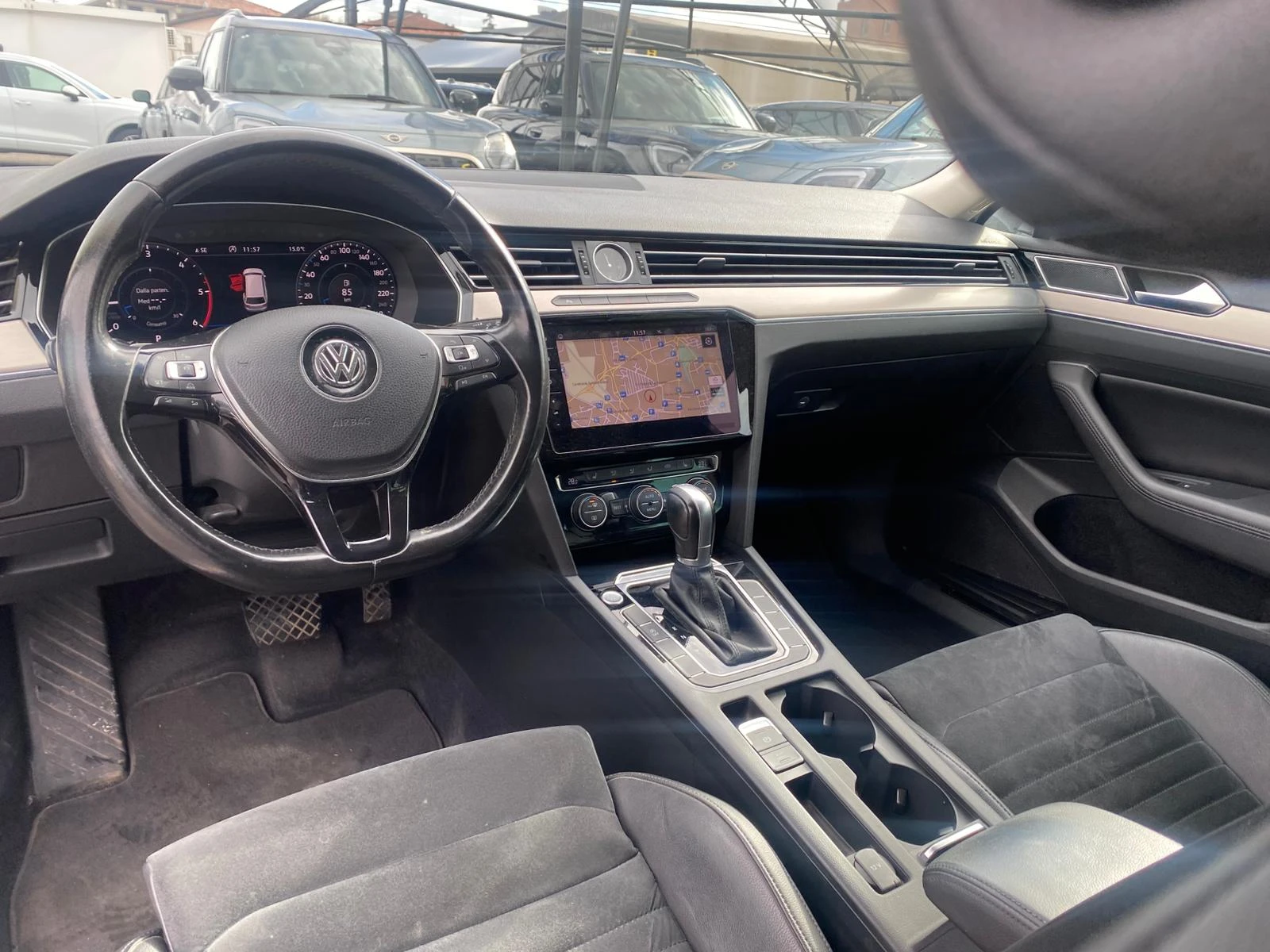 VW Passat 2.0tdi DSG Navi Камера - изображение 10