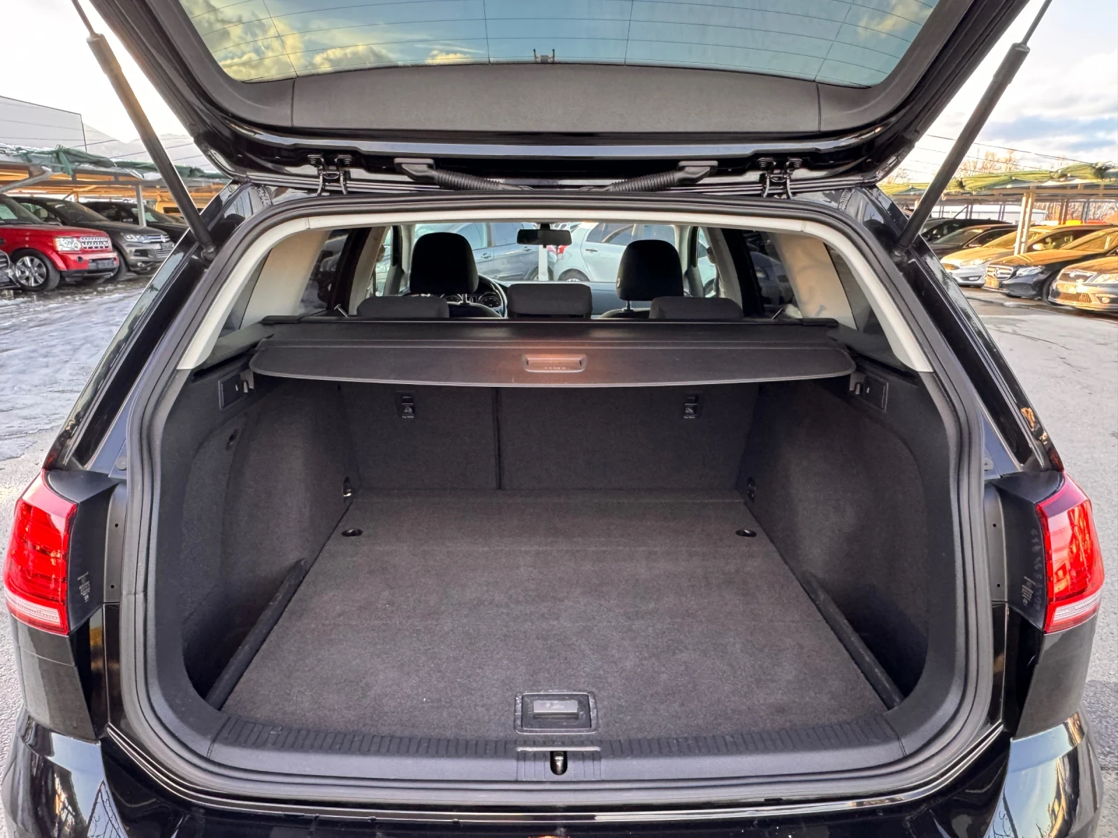 VW Golf 1.6TDI 115�.�. | Mobile.bg � ����������� 9