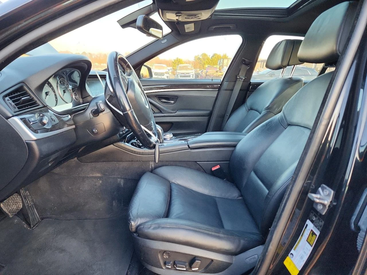 BMW 535 SAT* Мемори* Подгреви* Адапт. окачване* Keyless - изображение 7