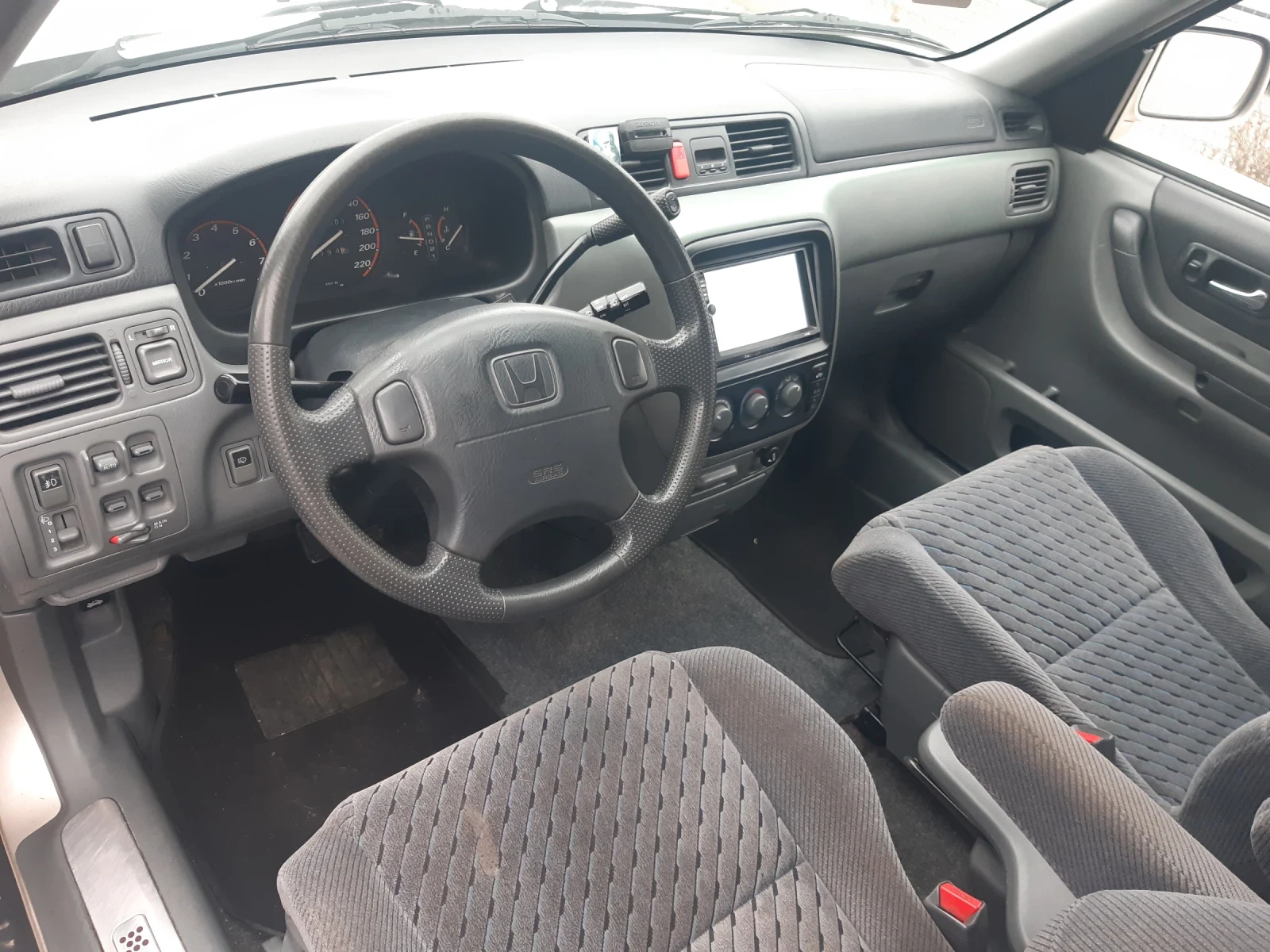 Honda Cr-v КАТО НОВ/ГАЗ 4x4, снимка 11 - Автомобили и джипове - 53697292