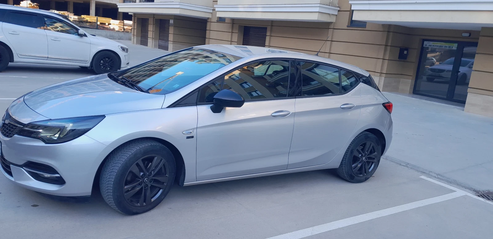 Opel Astra Gs-Line 1, 2 turbo, снимка 3 - Автомобили и джипове - 53993576