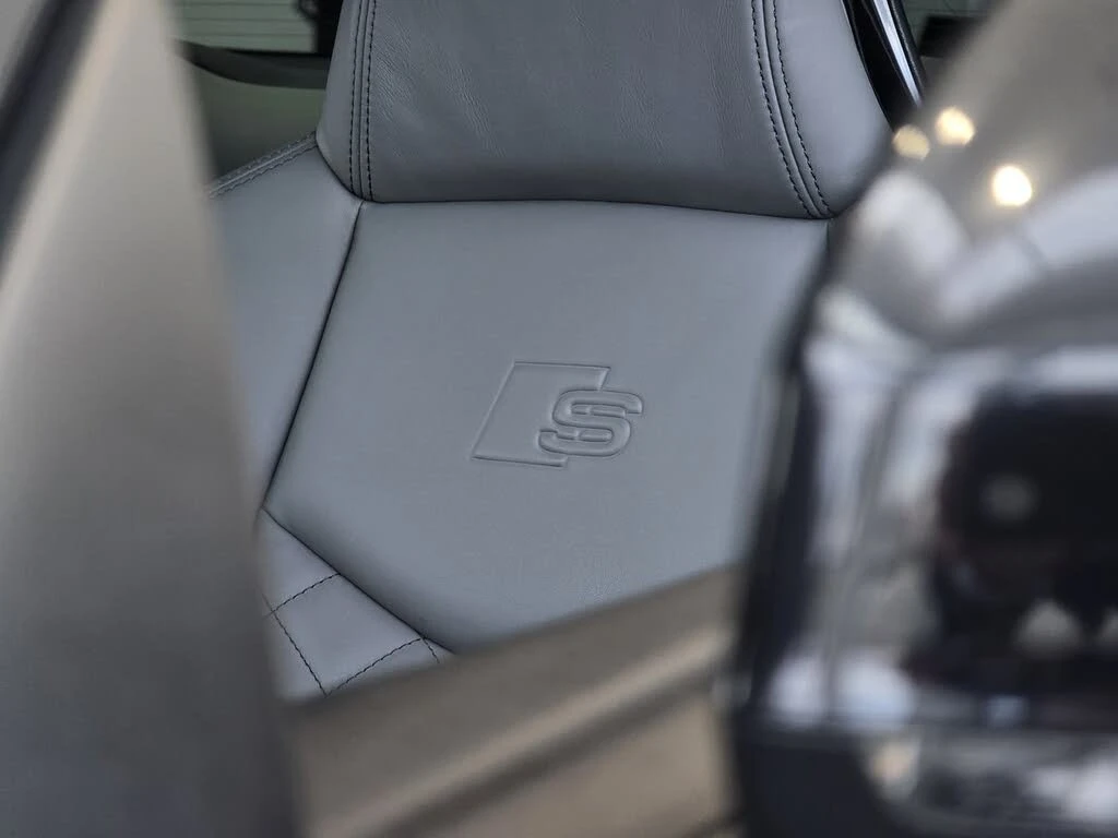 Audi Tt 2.0T* AвтоКредит * (ЦЕНА ДО БГ), снимка 10 - Автомобили и джипове - 54003748