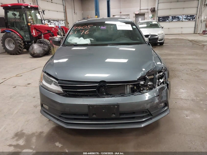 VW Jetta 1.8L I-4 DI, DOHC, VVT, TURBO, 170HP Front Wheel | Mobile.bg � ����������� 12