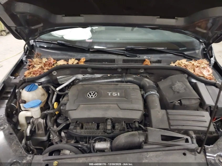 VW Jetta 1.8L I-4 DI, DOHC, VVT, TURBO, 170HP Front Wheel | Mobile.bg � ����������� 10