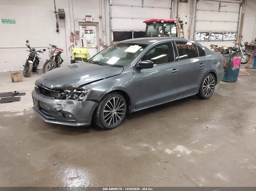 VW Jetta 1.8L I-4 DI, DOHC, VVT, TURBO, 170HP Front Wheel | Mobile.bg � ����������� 2