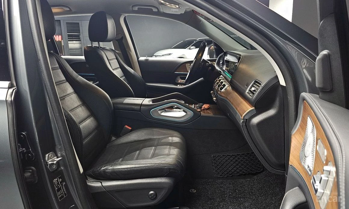 Mercedes-Benz GLE 450, снимка 10 - Автомобили и джипове - 54026641