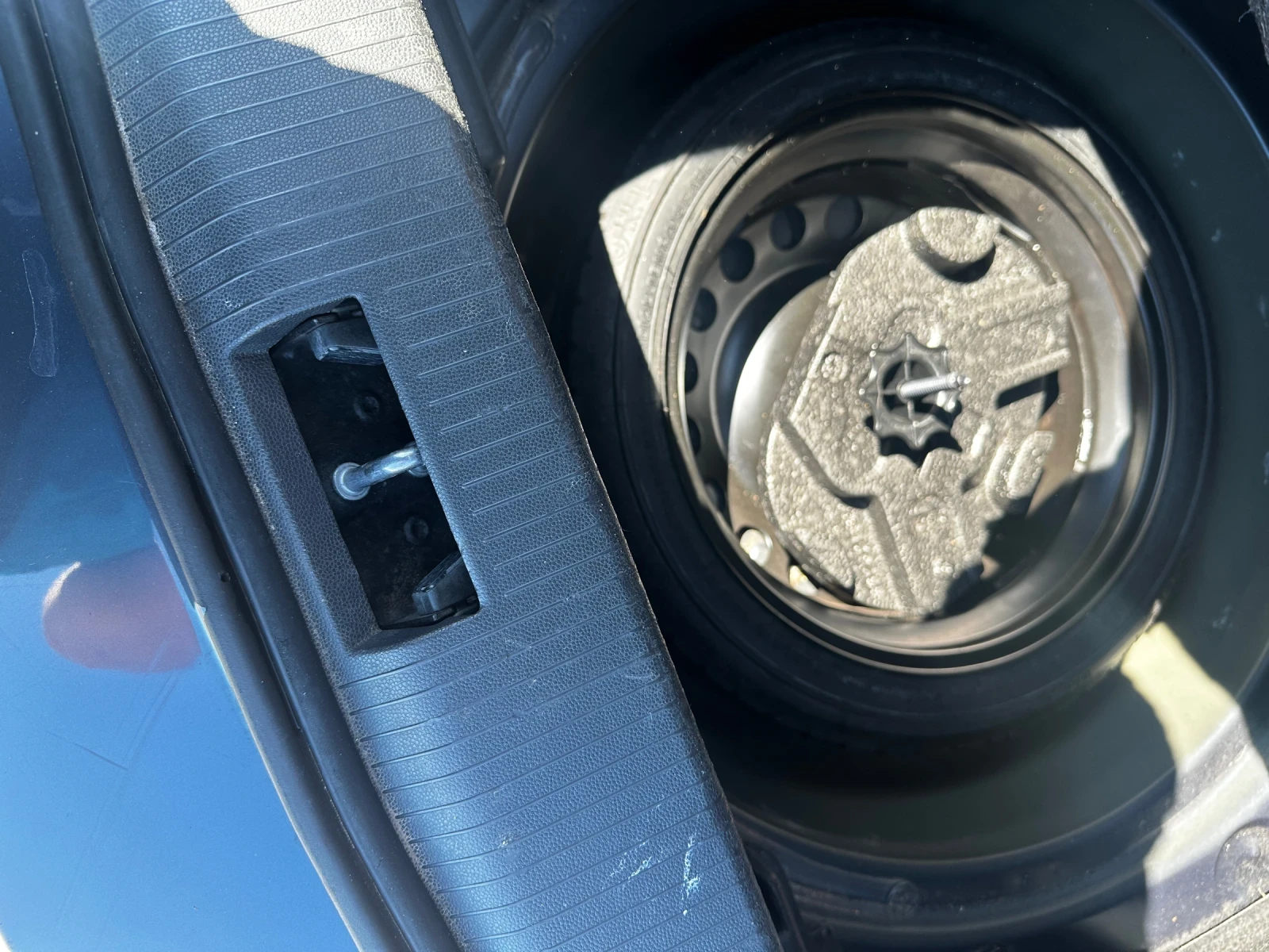 Opel Astra 1.6 Бензин, снимка 9 - Автомобили и джипове - 54112460