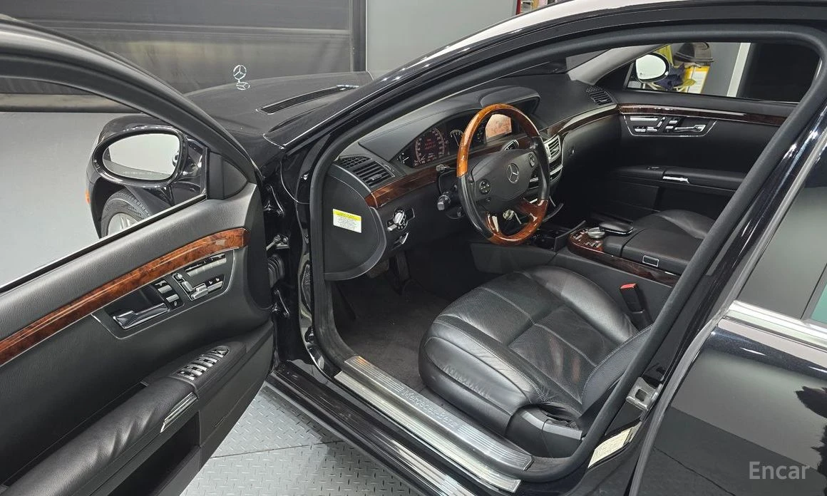 Mercedes-Benz S 500 4MATIC* КОжа* Подгрев* ОБДУХВАНЕ* Кейлес* Blind Sp, снимка 9 - Автомобили и джипове - 54152528