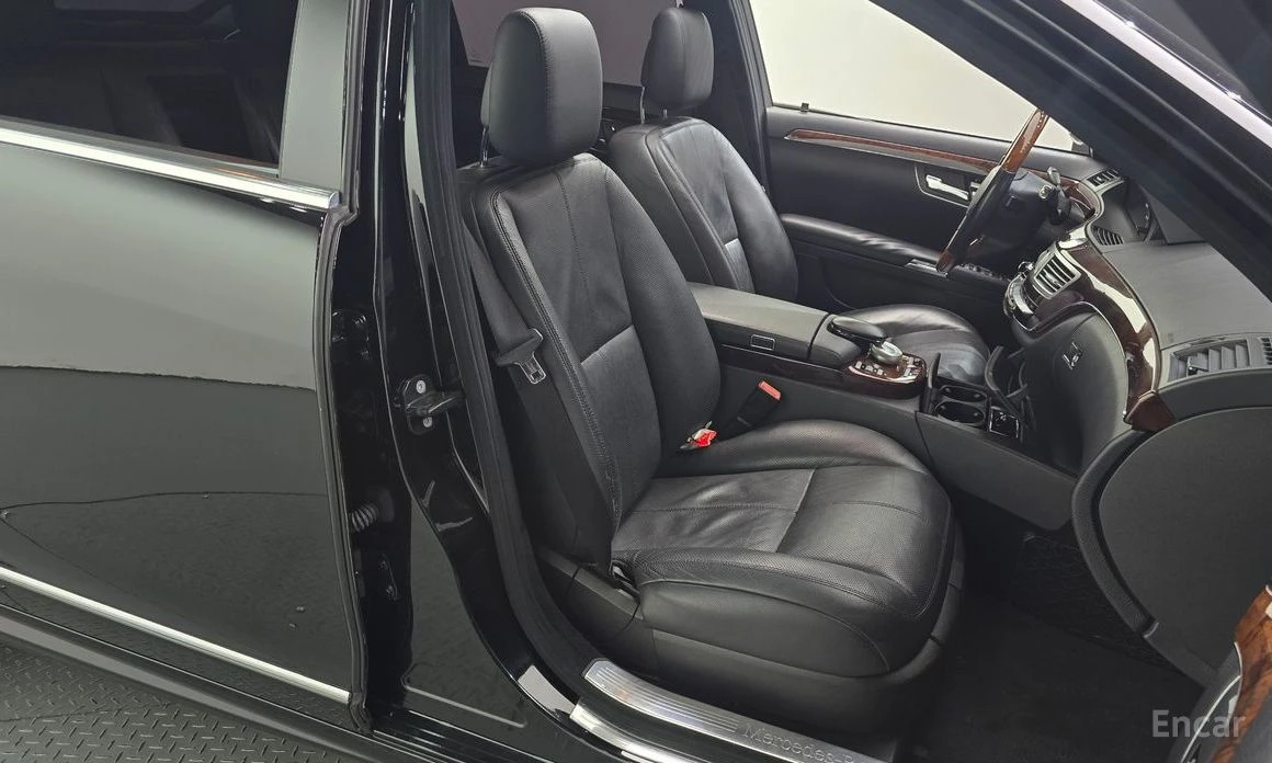 Mercedes-Benz S 500 4MATIC* КОжа* Подгрев* ОБДУХВАНЕ* Кейлес* Blind Sp, снимка 11 - Автомобили и джипове - 54152528