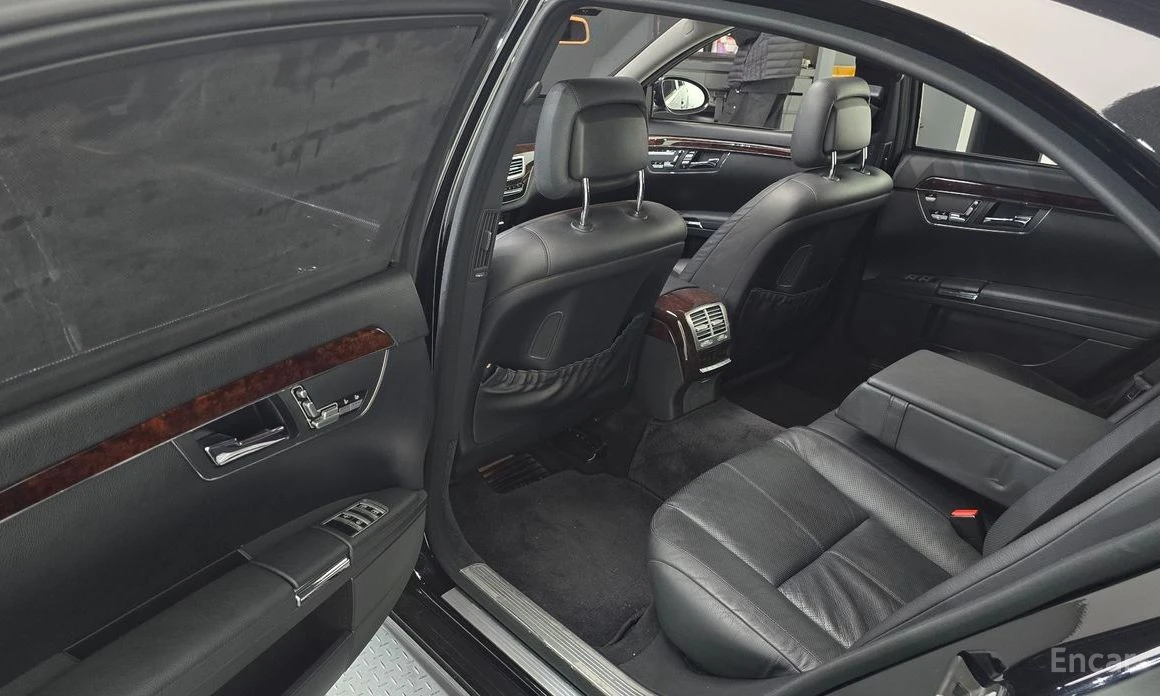 Mercedes-Benz S 500 4MATIC* КОжа* Подгрев* ОБДУХВАНЕ* Кейлес* Blind Sp, снимка 10 - Автомобили и джипове - 54152528