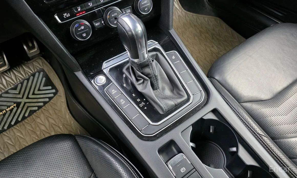 VW Arteon * PRESTIGE* 2.0TDI* AMBIENT* КАМЕРИ* ПОДГРЕВ* , снимка 11 - Автомобили и джипове - 54220143