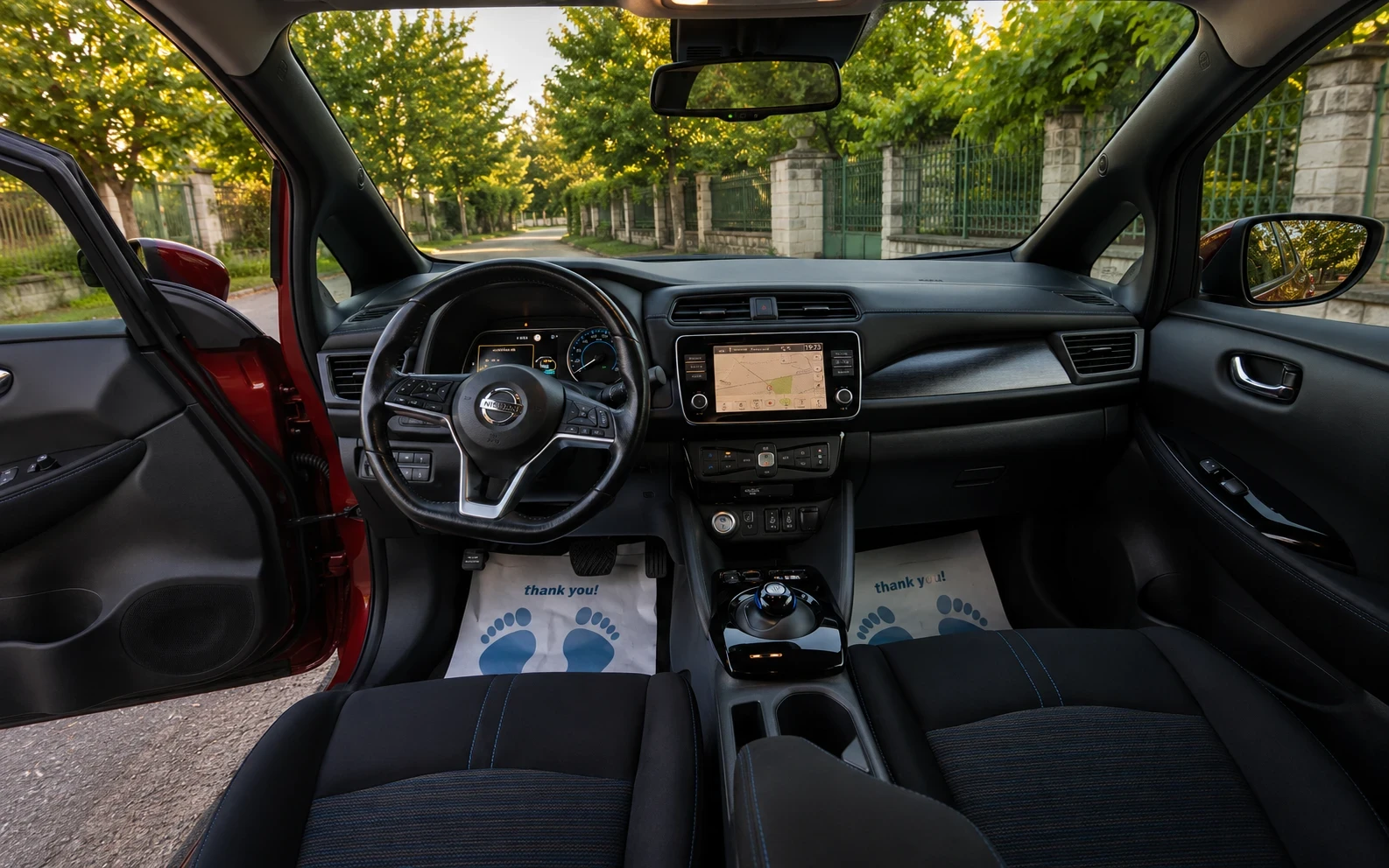 Nissan Leaf  CONNECTA 360 Подгрев , Термопомпа, Холандия , снимка 7 - Автомобили и джипове - 54640939