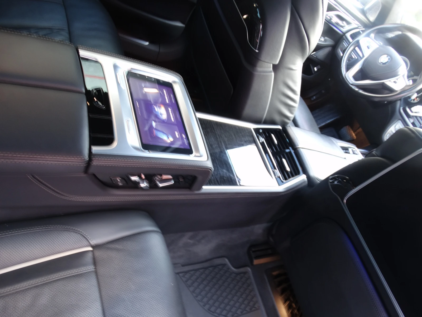 BMW 740 740 edrive, снимка 16 - Автомобили и джипове - 54726490