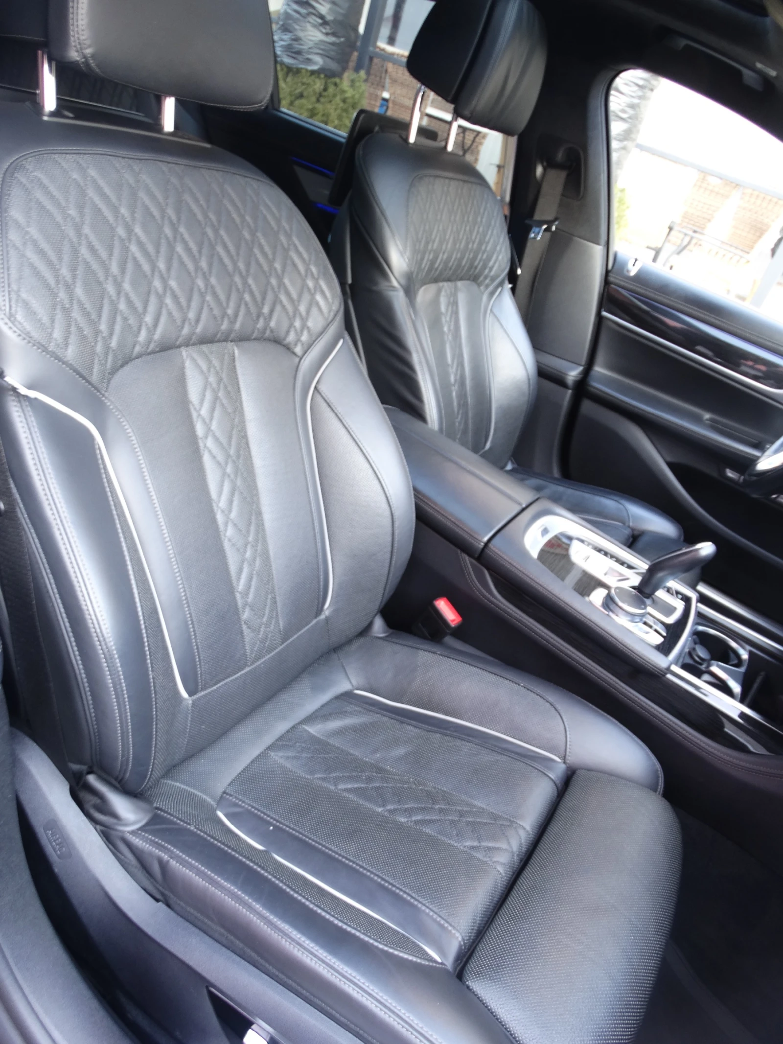 BMW 740 740 edrive, снимка 14 - Автомобили и джипове - 54726490