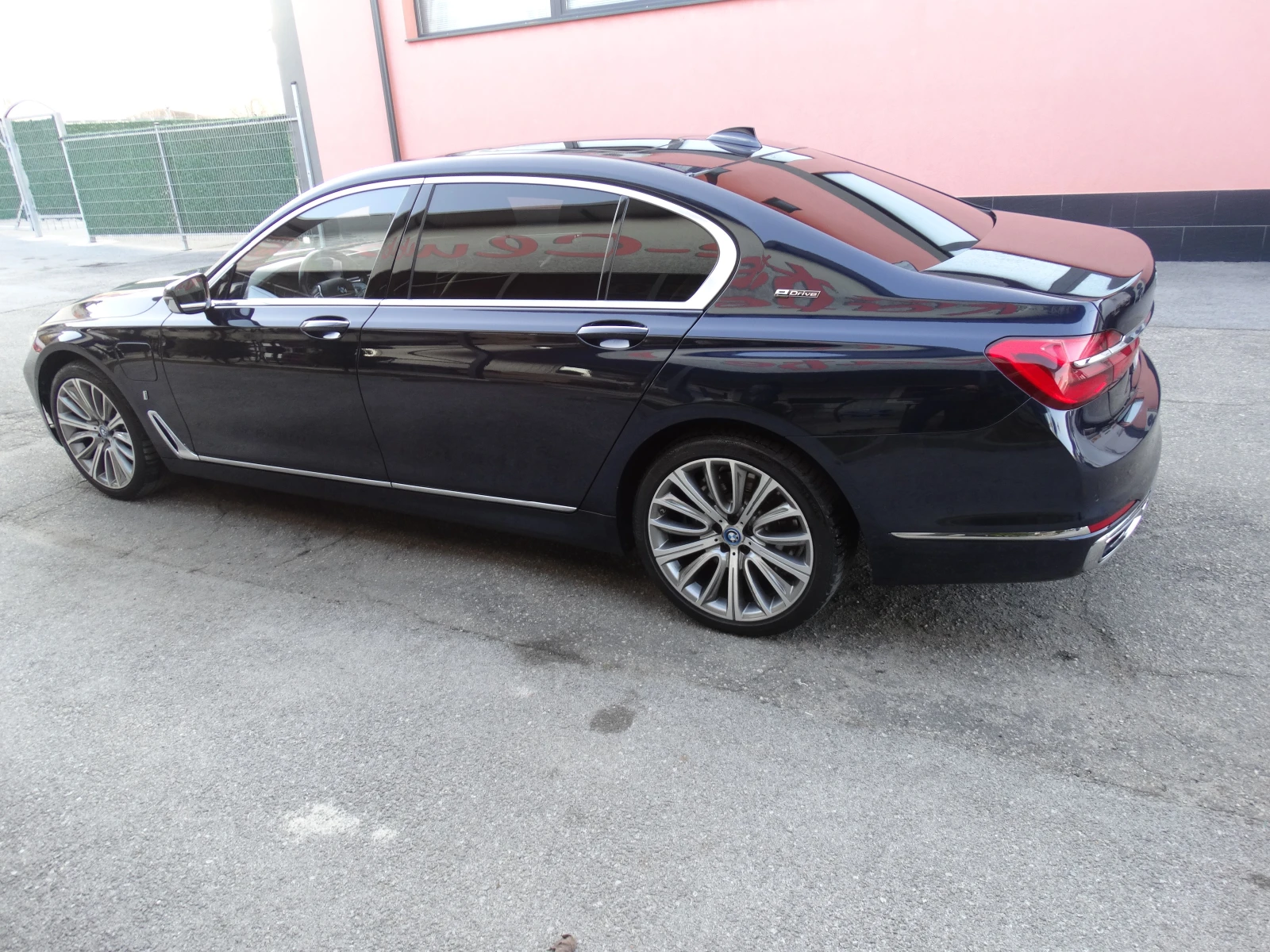 BMW 740 740 edrive, снимка 7 - Автомобили и джипове - 54726490