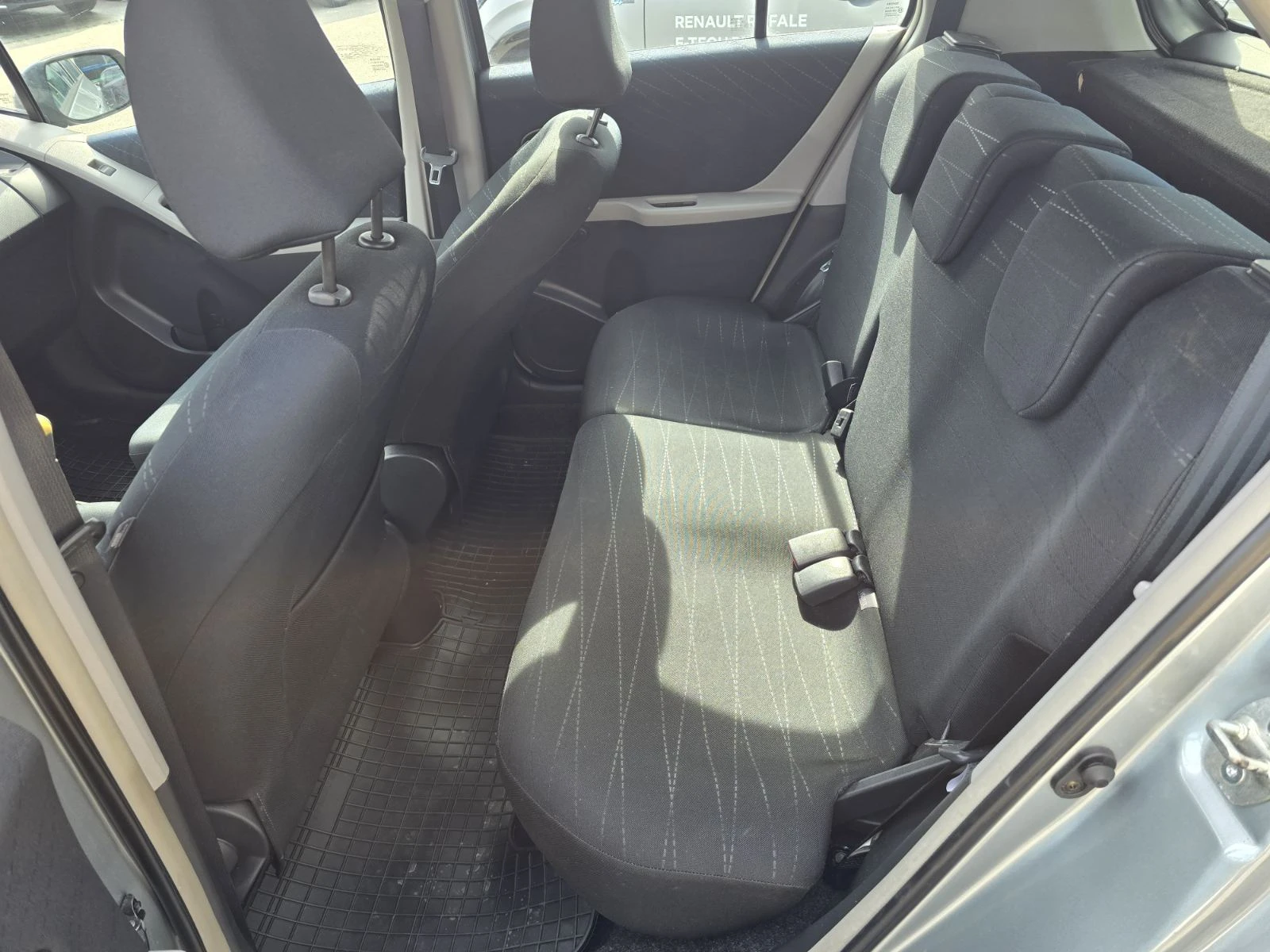 Toyota Yaris 1.4 | Mobile.bg � ����������� 10