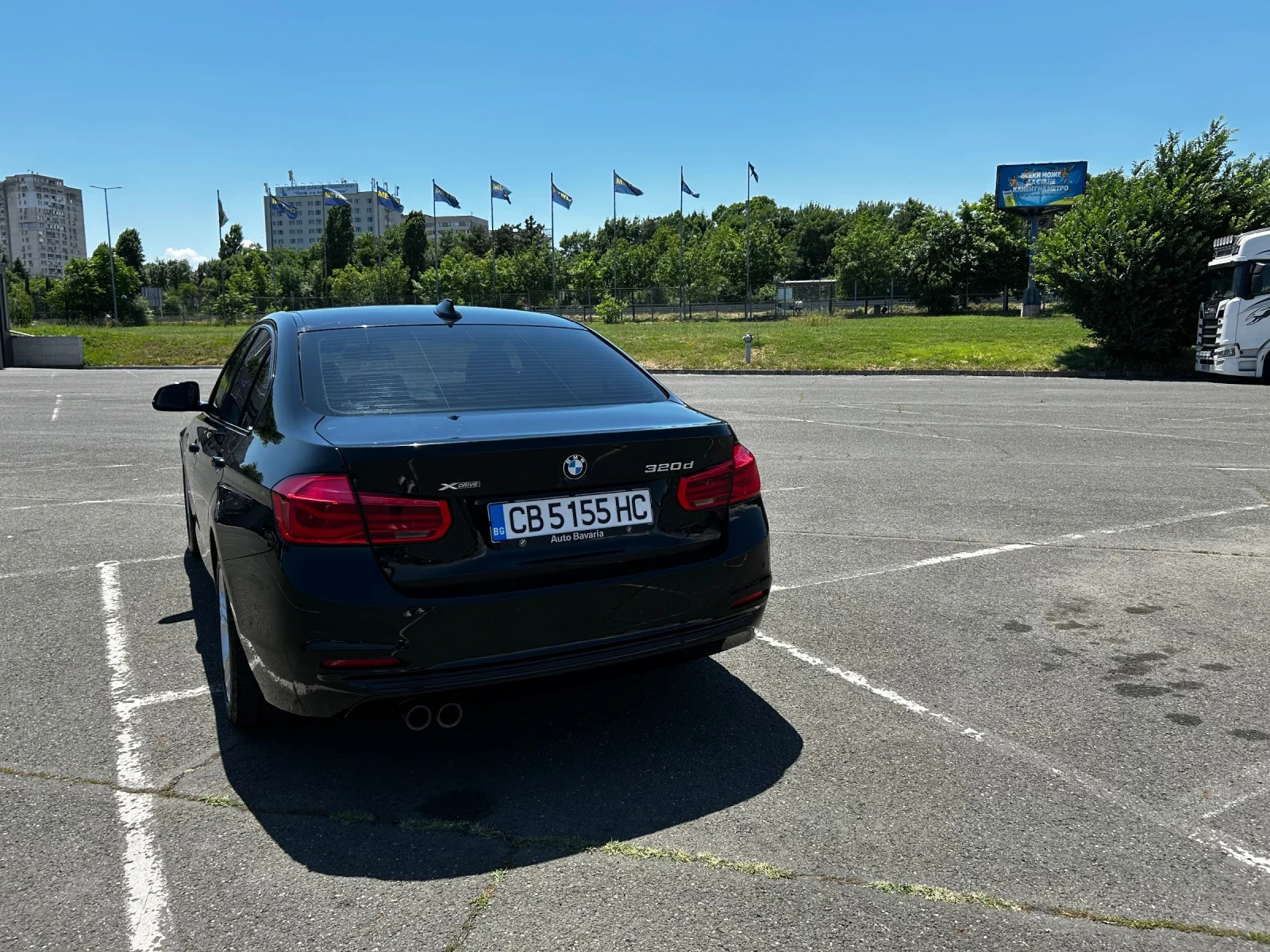 BMW 320 xDrive, снимка 6 - Автомобили и джипове - 54991938
