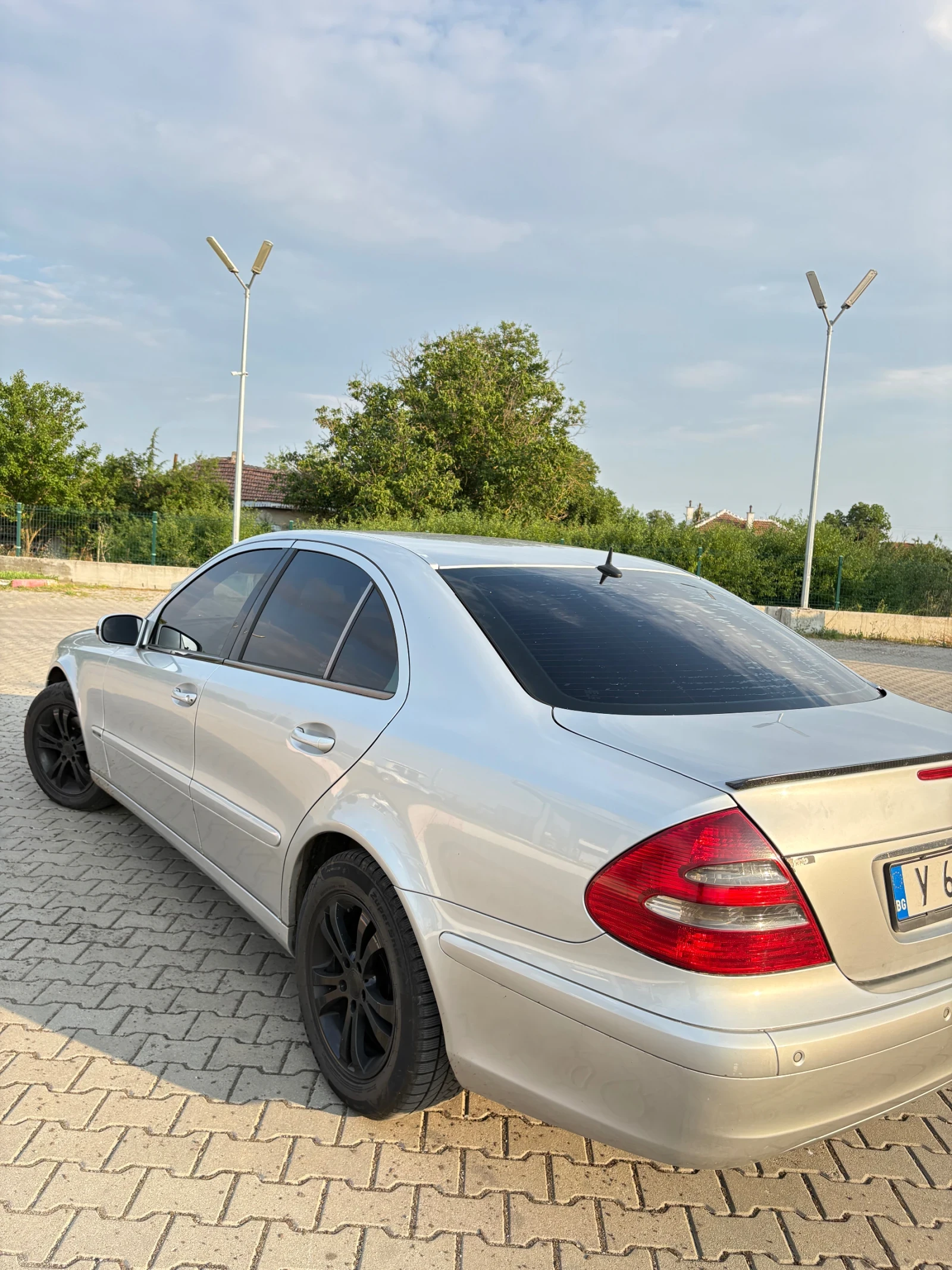 Mercedes-Benz E 270 270 CDI, снимка 5 - Автомобили и джипове - 55148347