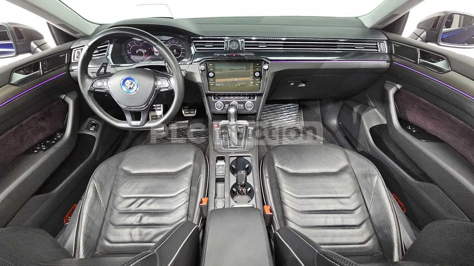 VW Arteon 2.0TDI PRESTIGE !R PACK! HEAD UP/PANORAMA/360CAM | Mobile.bg � ����������� 6