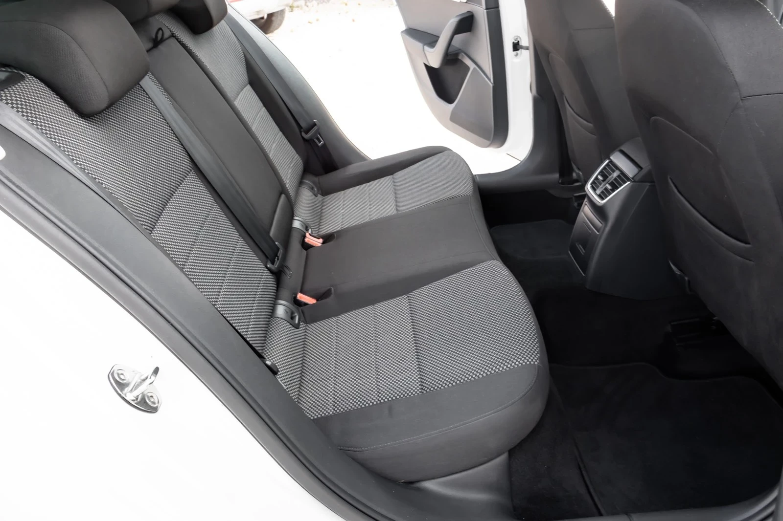 Skoda Octavia, снимка 9 - Автомобили и джипове - 55449603