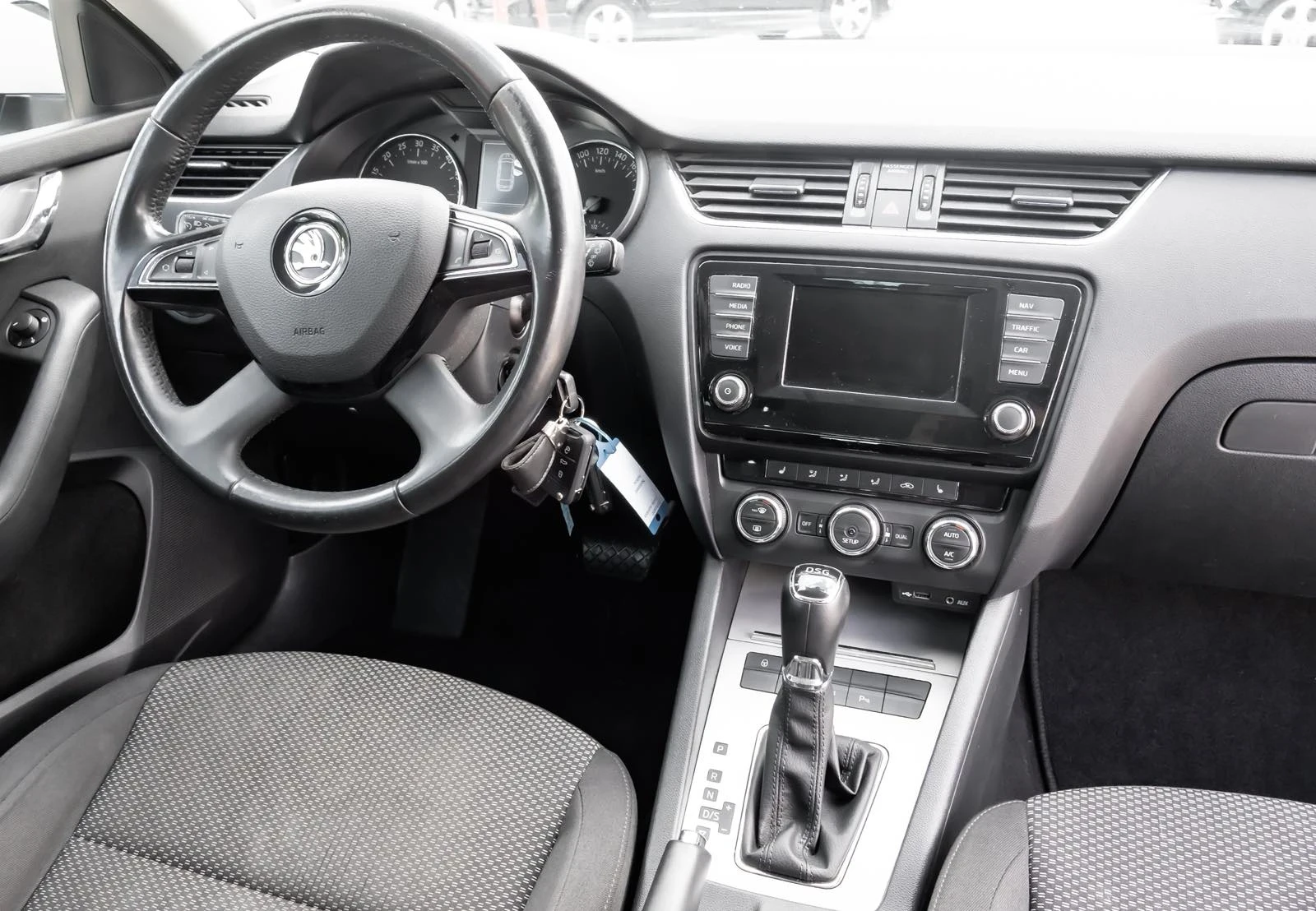 Skoda Octavia, снимка 14 - Автомобили и джипове - 55449603