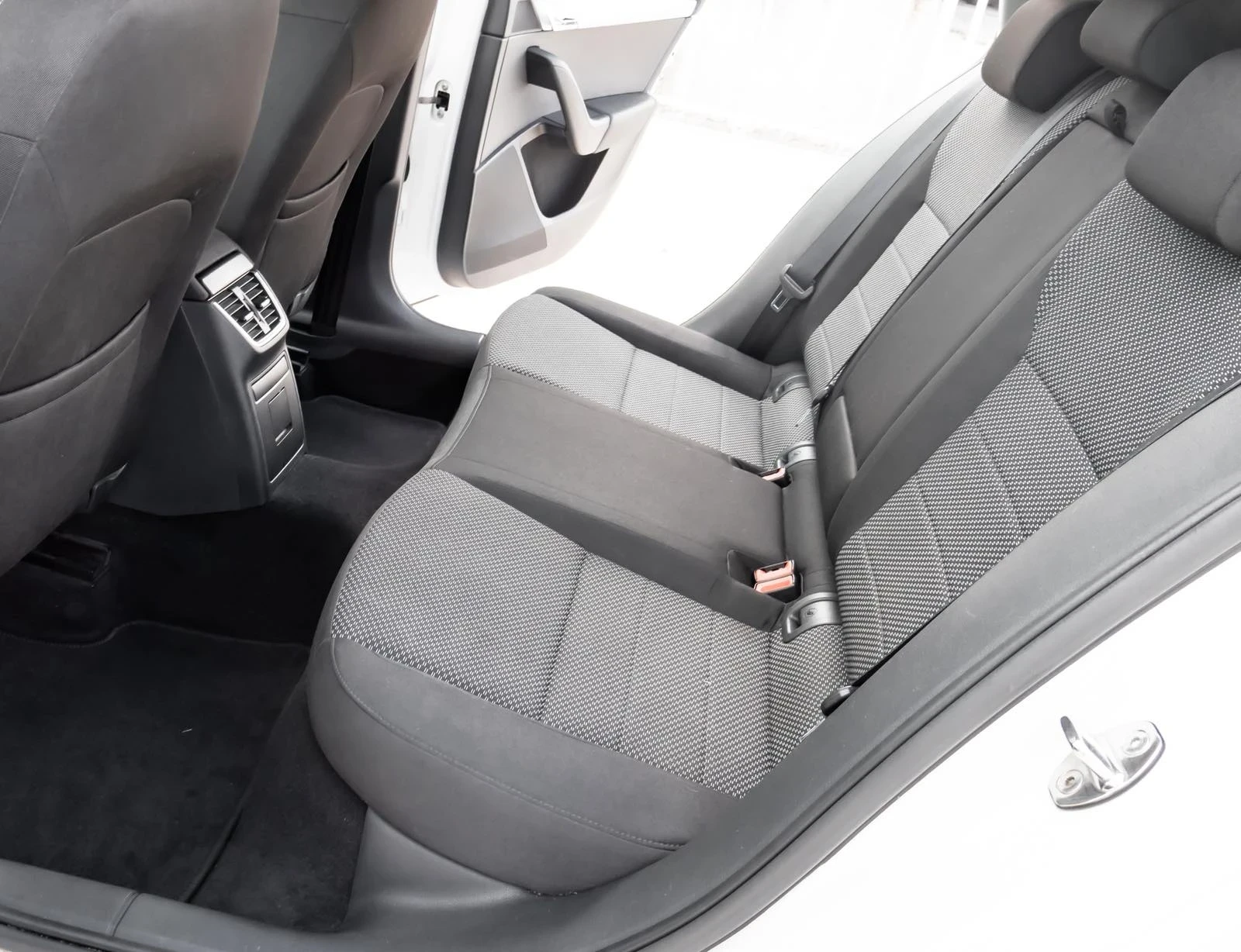 Skoda Octavia, снимка 8 - Автомобили и джипове - 55449603
