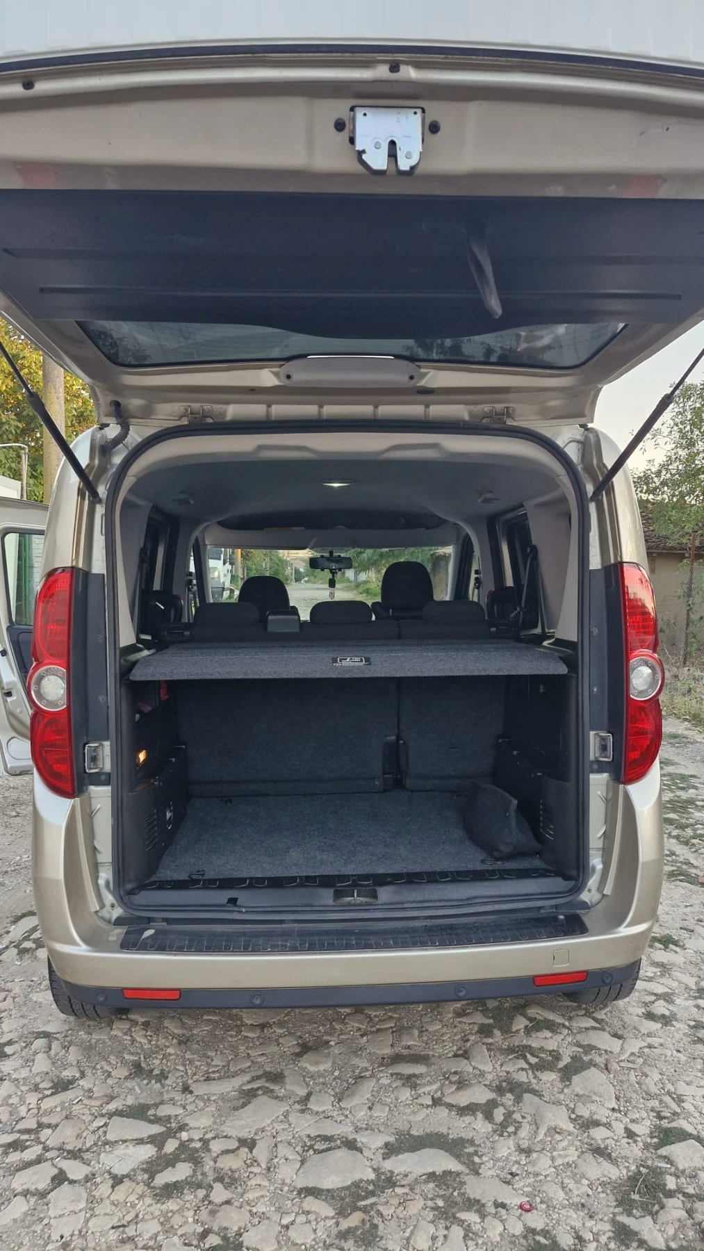 Fiat Doblo Multijet, снимка 5 - Автомобили и джипове - 55982110