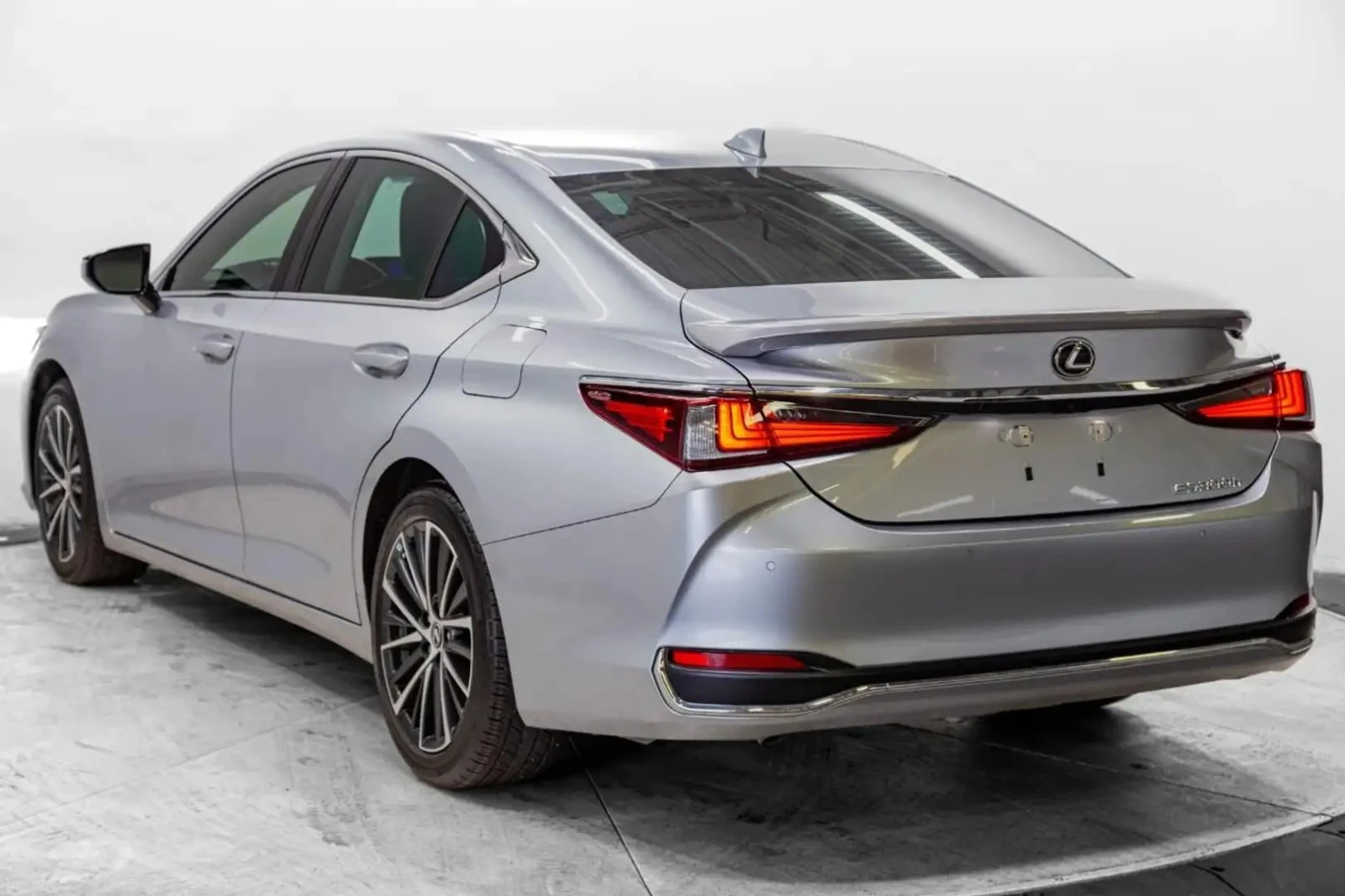 Lexus ES 300h | ��������� | ������� | CARPLAY | ������� |  | Mobile.bg � ����������� 4