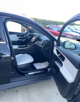 Mercedes-Benz GLC 220 d 4MATIC Off-Roader - 92098 лв. / 47088.96 € - 60451188 5