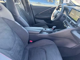 Toyota C-HR 2.0HEV/197HP/GR-SPORT/AWD/360/NAVI/CPLAY/237q | Mobile.bg � ����� ������ 14