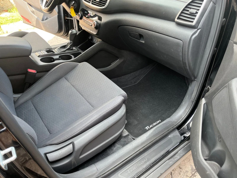 Hyundai Tucson 2.0GDI, снимка 7 - Автомобили и джипове - 48160658