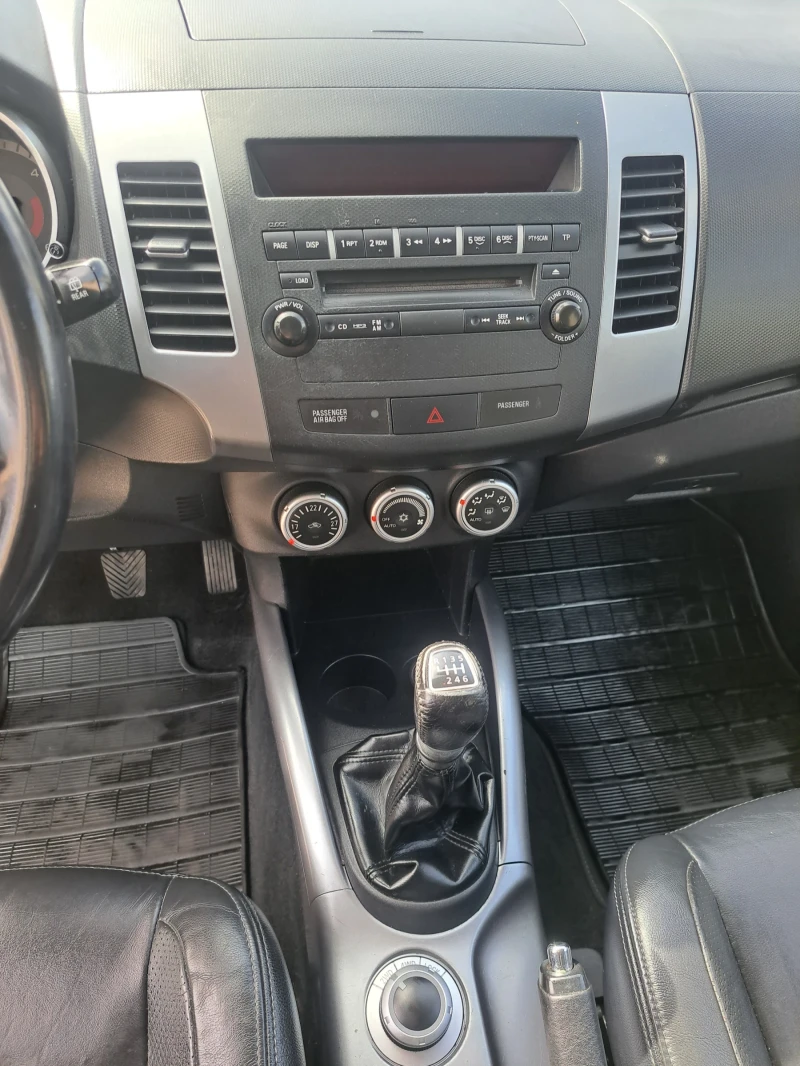 Citroen C-Crosser 2.2, снимка 10 - Автомобили и джипове - 49593795