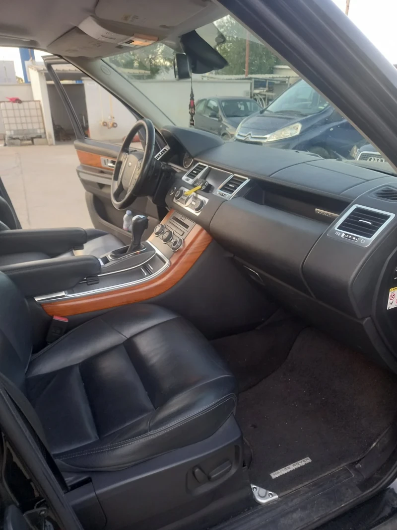 Land Rover Range Rover Sport 3.0, снимка 9 - Автомобили и джипове - 51906445