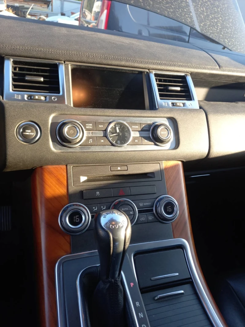 Land Rover Range Rover Sport 3.0, снимка 7 - Автомобили и джипове - 51906445