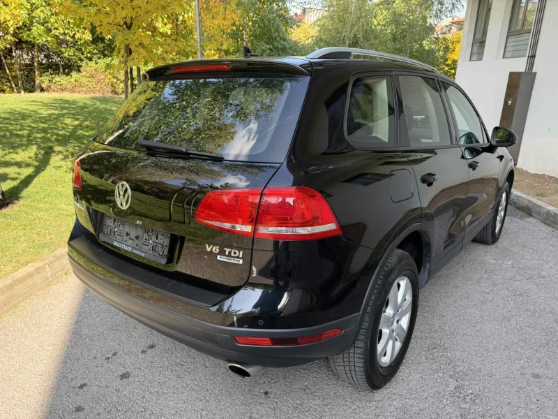 VW Touareg 3.0TDI / FACE / ПОДГРЕВ , снимка 7 - Автомобили и джипове - 52120057