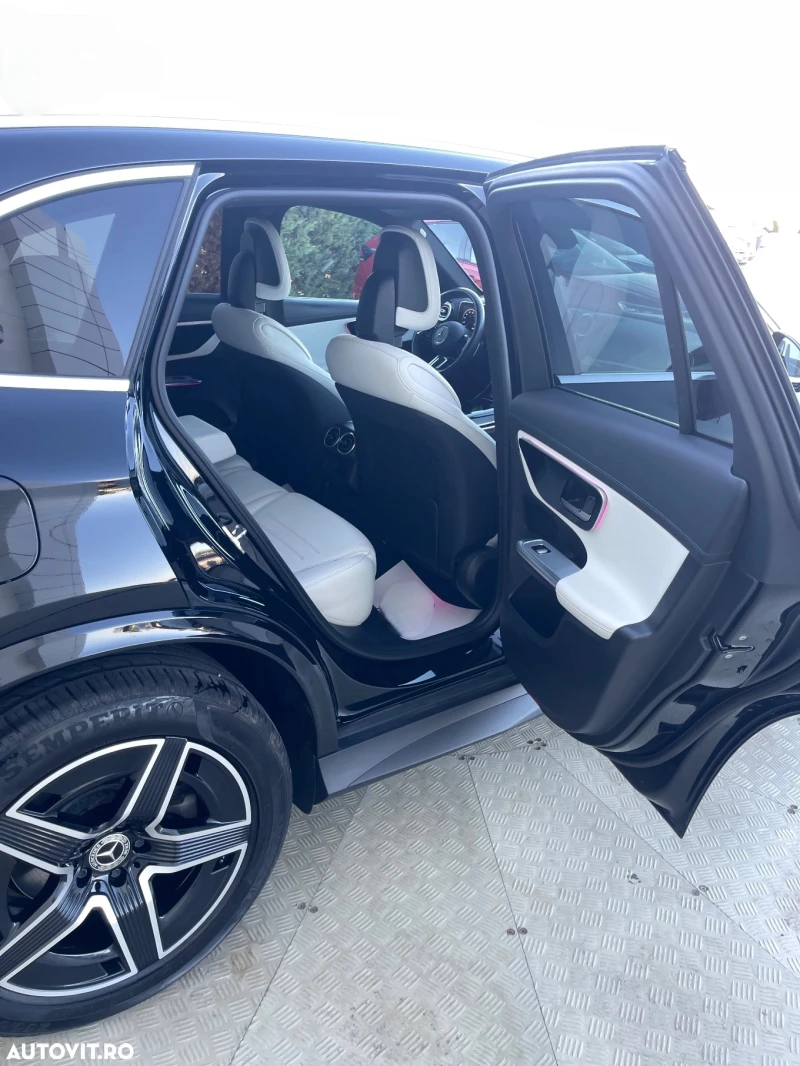 Mercedes-Benz GLC 220 d 4MATIC Off-Roader, снимка 7 - Автомобили и джипове - 52614568