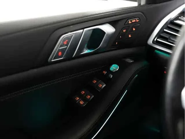 BMW X7 XDRIVE40I | M-Sport | HUD | PANO | Premium Package, снимка 16 - Автомобили и джипове - 53721933