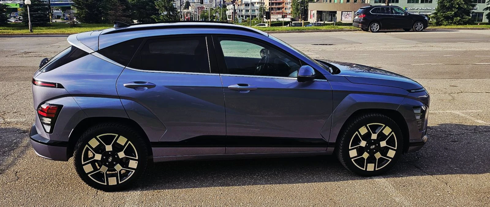 Hyundai Kona EV 65 kWh PREMIUM - изображение 7