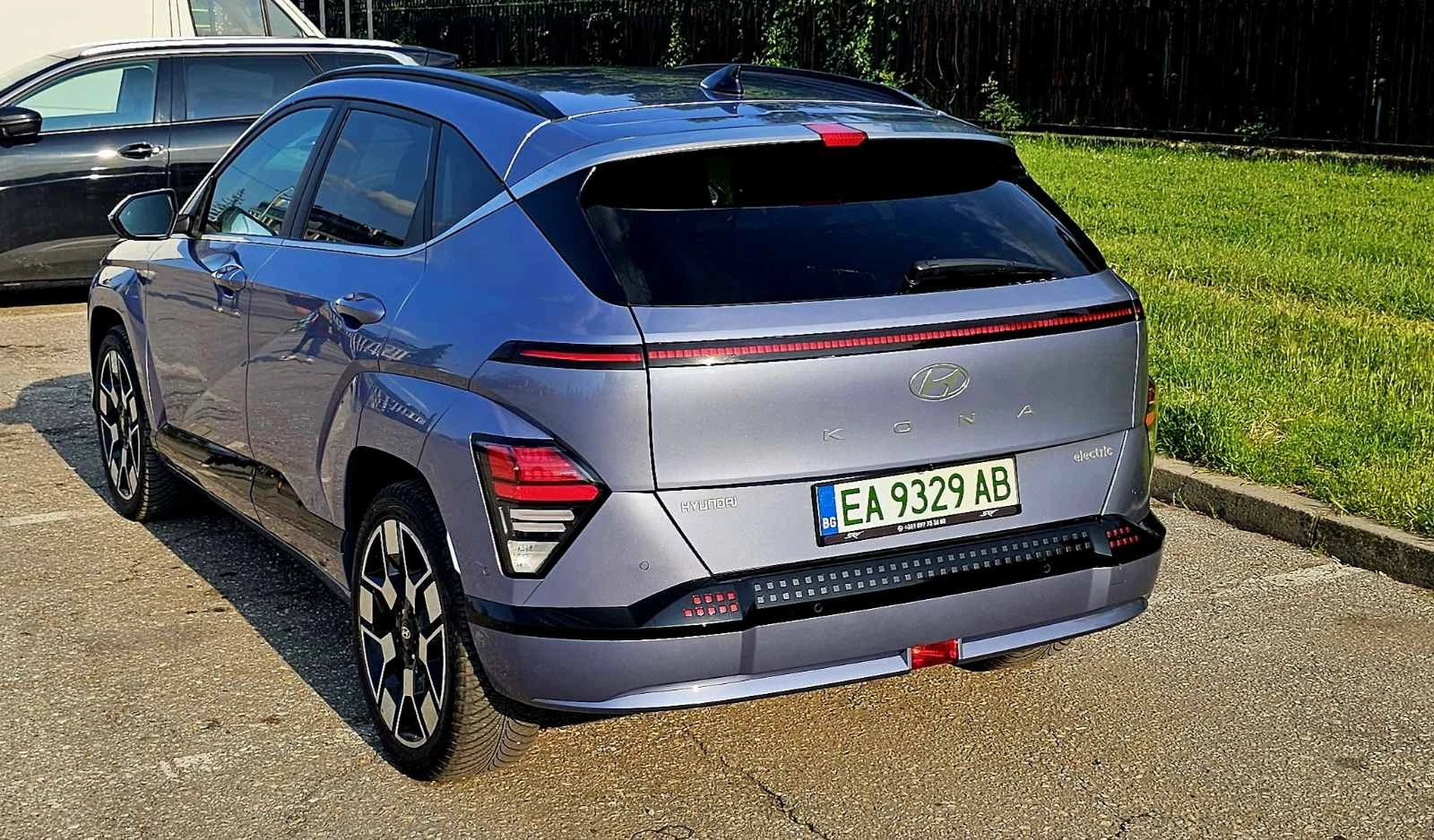 Hyundai Kona EV 65 kWh PREMIUM - изображение 4