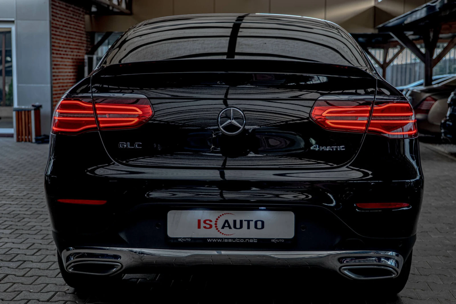 Mercedes-Benz GLC 220 AMG/4Matic/Камера/FullLed/Coupe - изображение 4