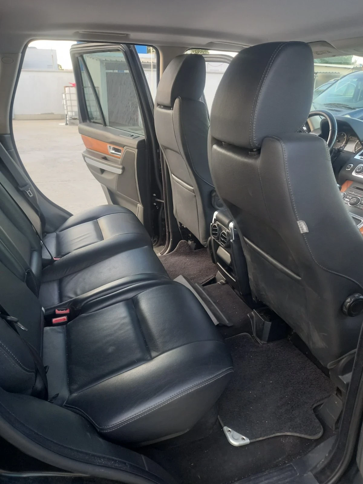 Land Rover Range Rover Sport 3.0 - изображение 8