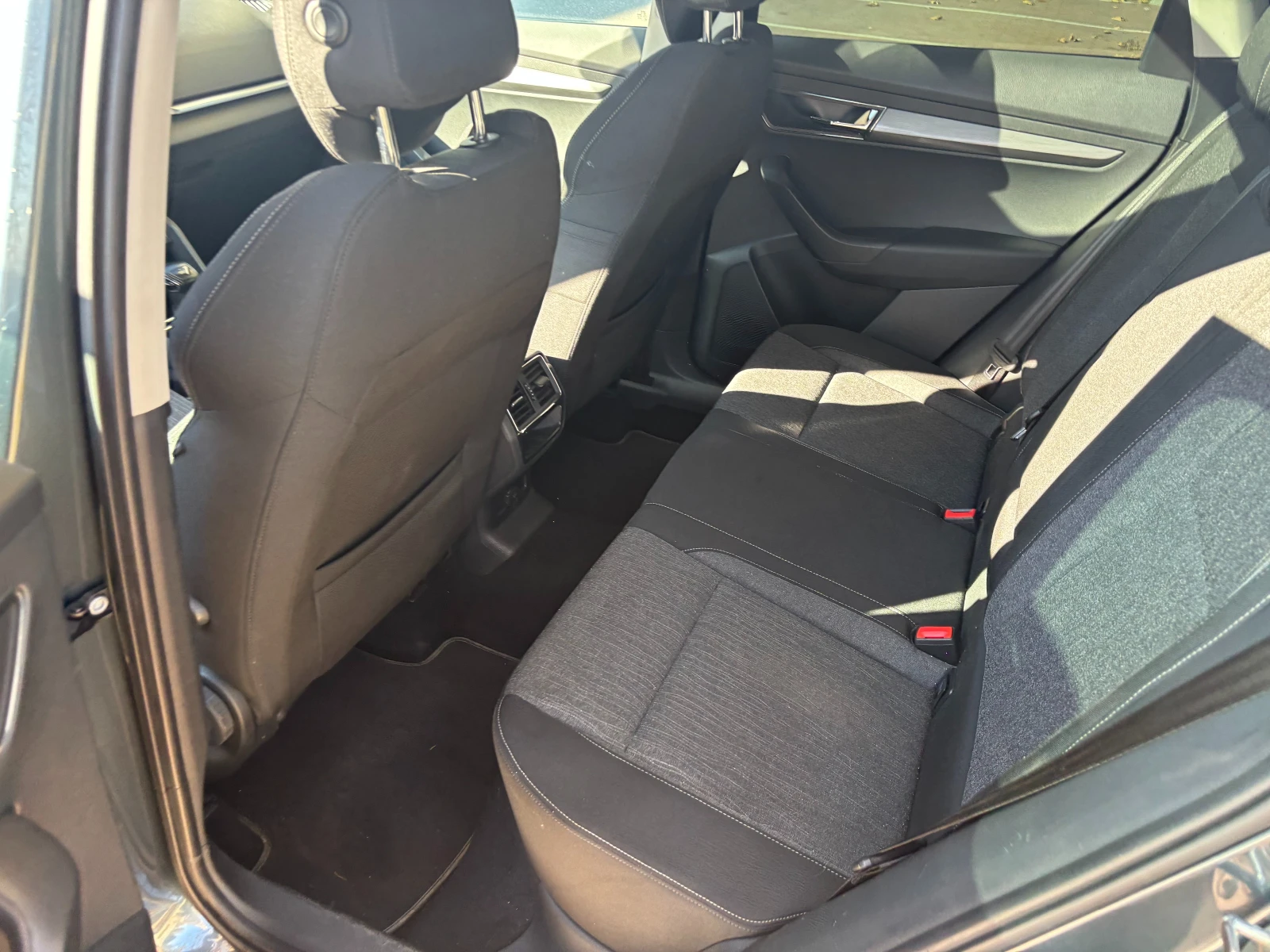 Skoda Karoq 1.6 TDI FULL LED | Mobile.bg   7