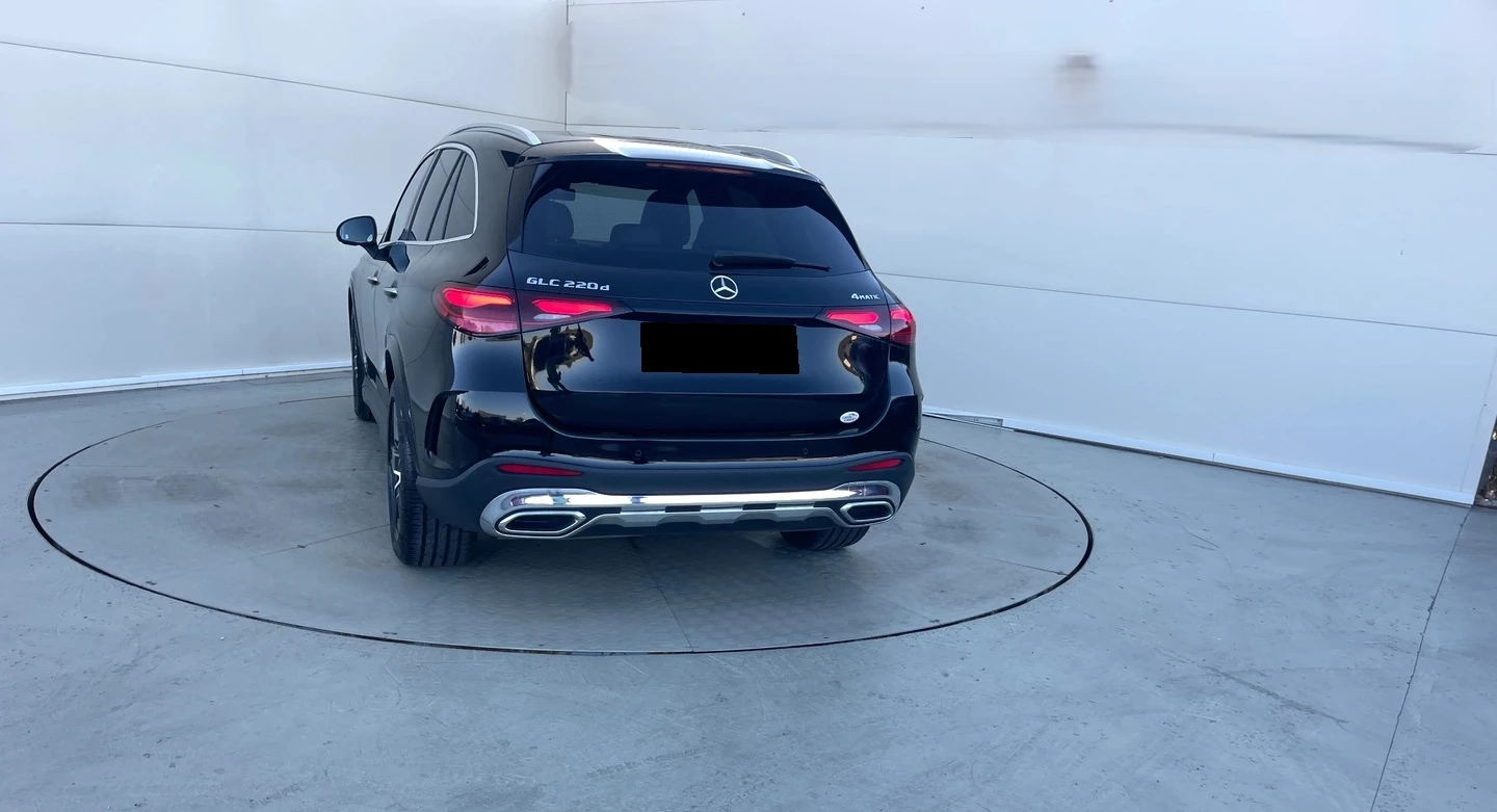 Mercedes-Benz GLC 220 d 4MATIC Off-Roader - изображение 3